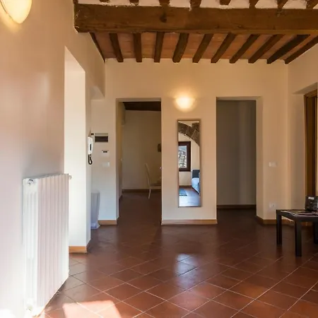 Arco Antico דירה